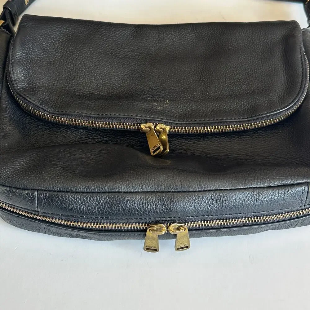 Fossil Black Leather Foldover Zip Around Bag Pebbled Flap Purse Boho Slouchy